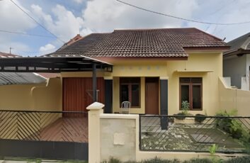 Rumah Siap Huni Villa Aster Banyumanik, LT 190 m² LB 120 m² Lokasi Strategis